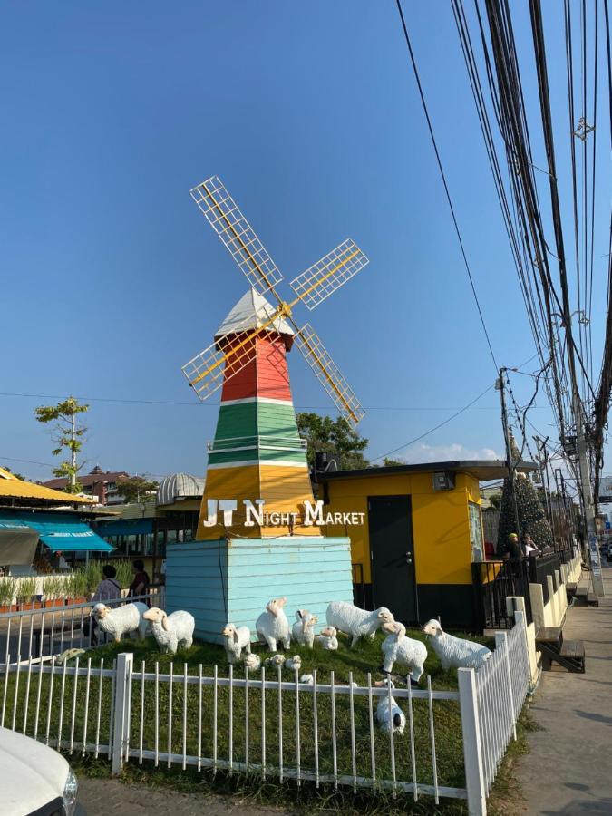 Jomtien Beach Hostel & Guesthouse ภายนอก รูปภาพ