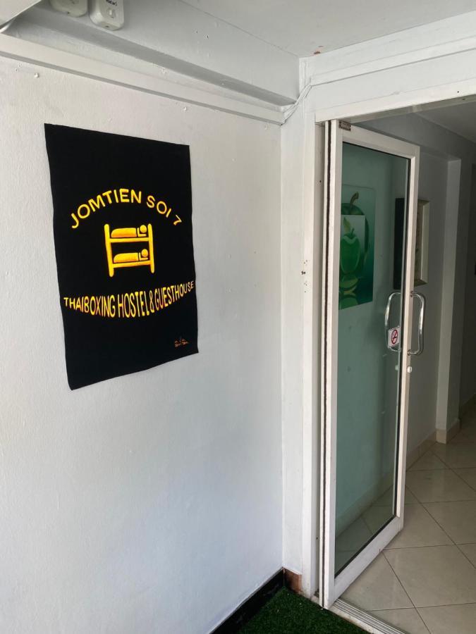Jomtien Beach Hostel & Guesthouse ภายนอก รูปภาพ