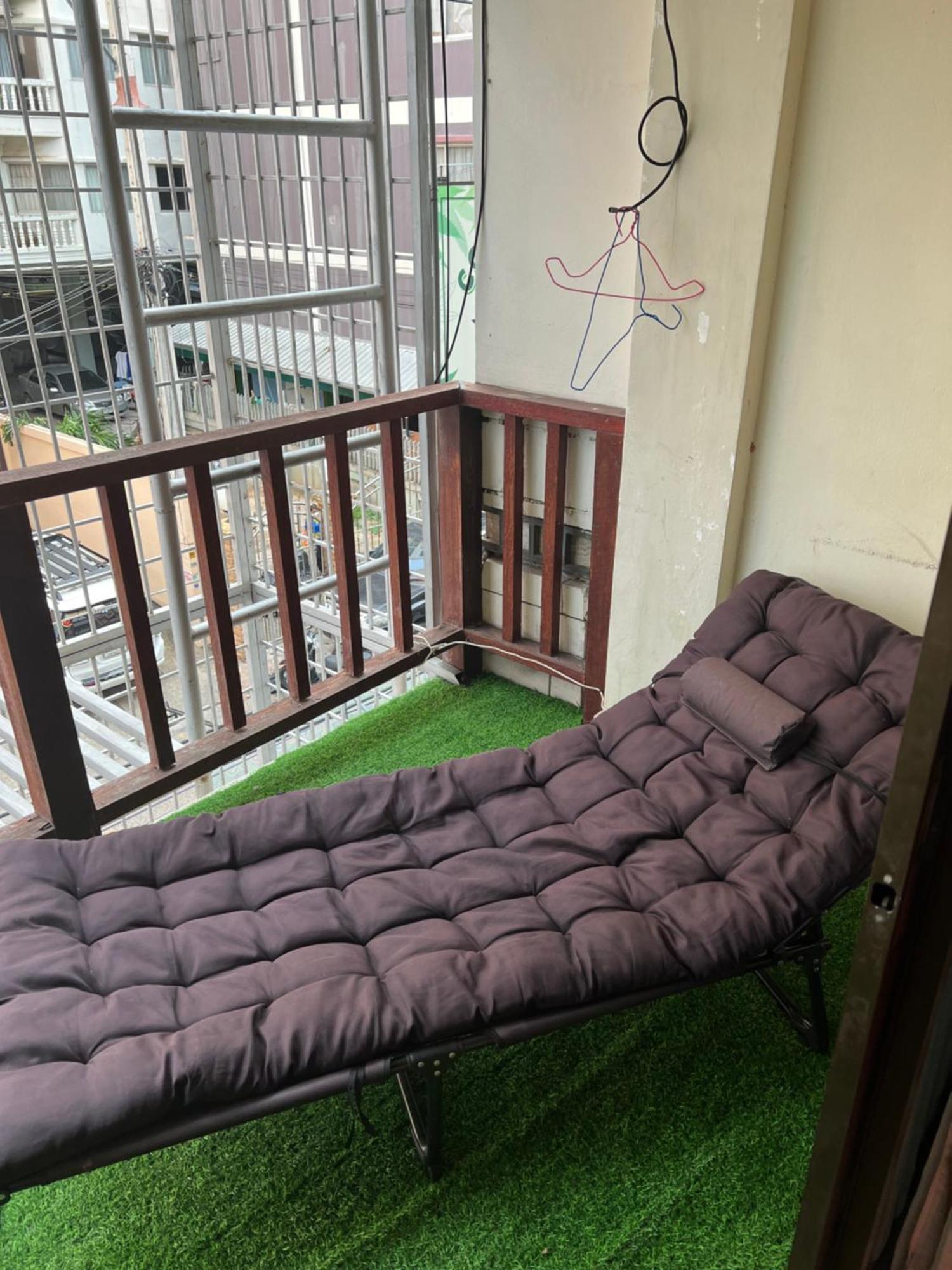 Jomtien Beach Hostel & Guesthouse ภายนอก รูปภาพ